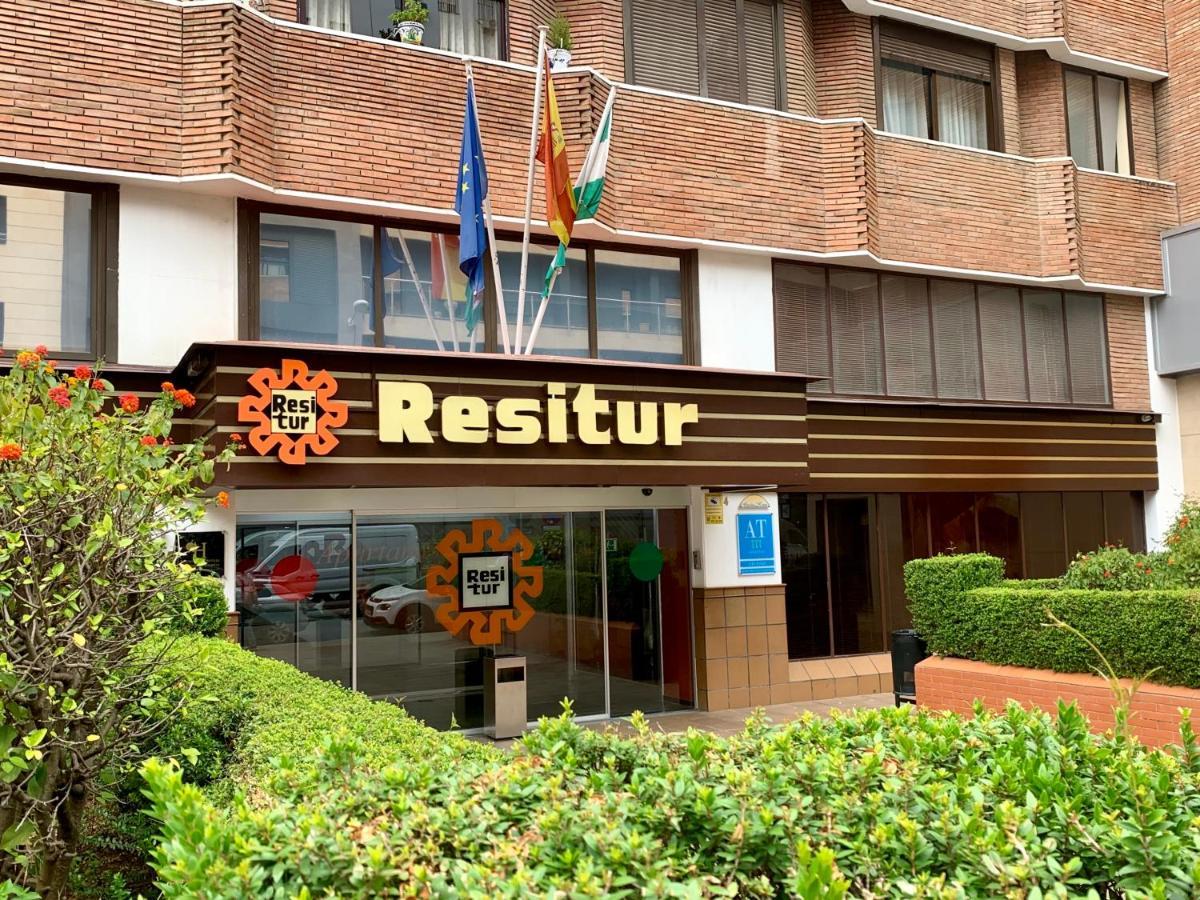 Apartamentos Rg Resitur Seville Ngoại thất bức ảnh