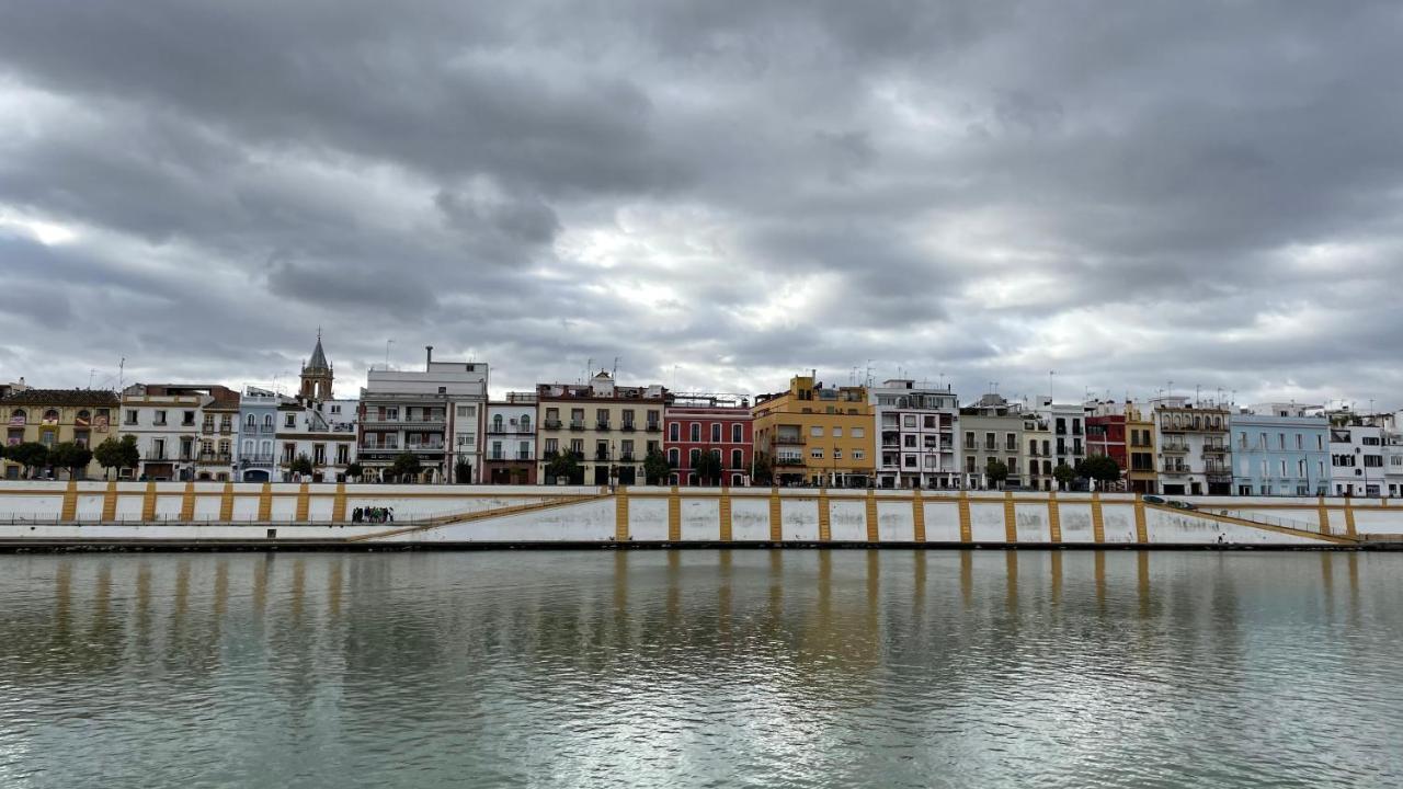 Apartamentos Rg Resitur Seville Ngoại thất bức ảnh